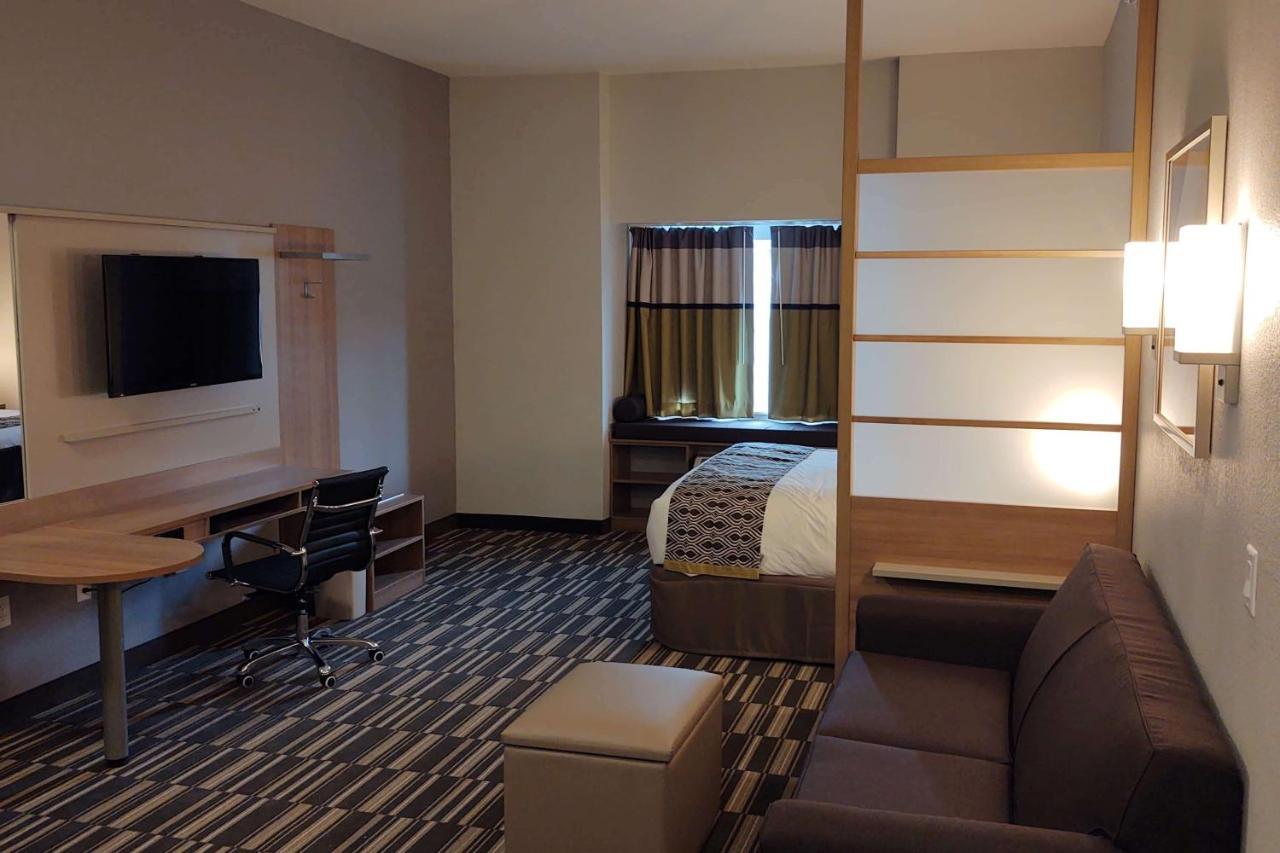 Microtel Inn & Suites By Wyndham Liberty Ne Kansas City Area Exterior photo